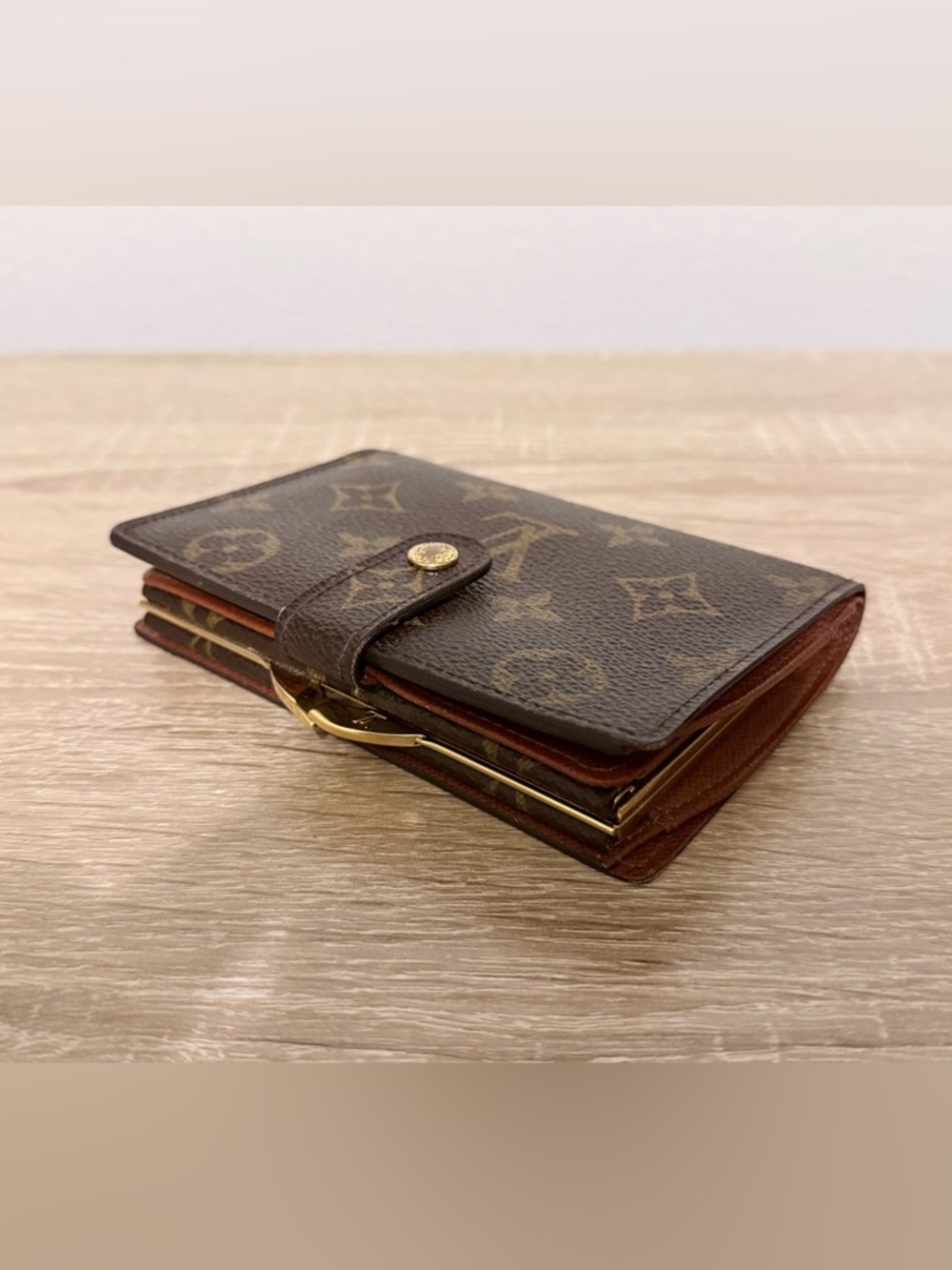 Louis Vuitton Monogram Kisslock Wallet